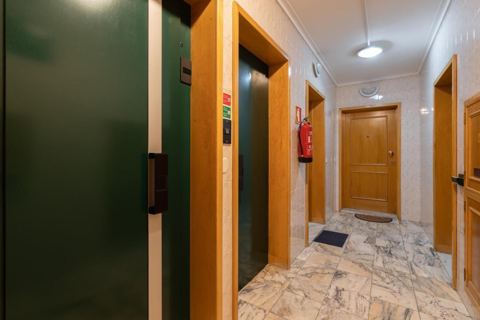 Guestready - Modern 2Br Flat In Vila Nova De Gaia Porto Kültér fotó