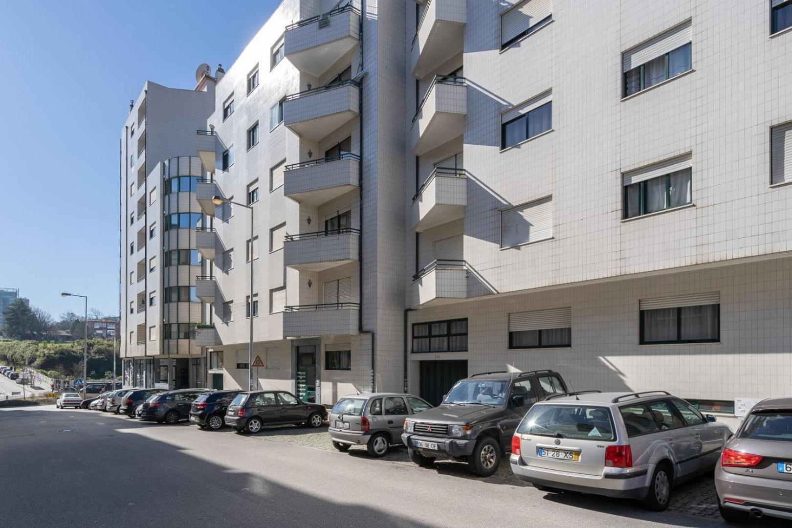Guestready - Modern 2Br Flat In Vila Nova De Gaia Porto Kültér fotó